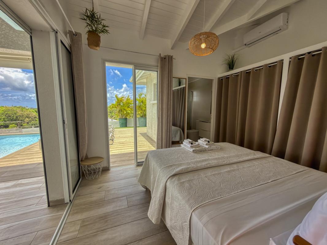 26.Location villa 3 chambres piscine vue mer Le Gosier Guadeloupe
